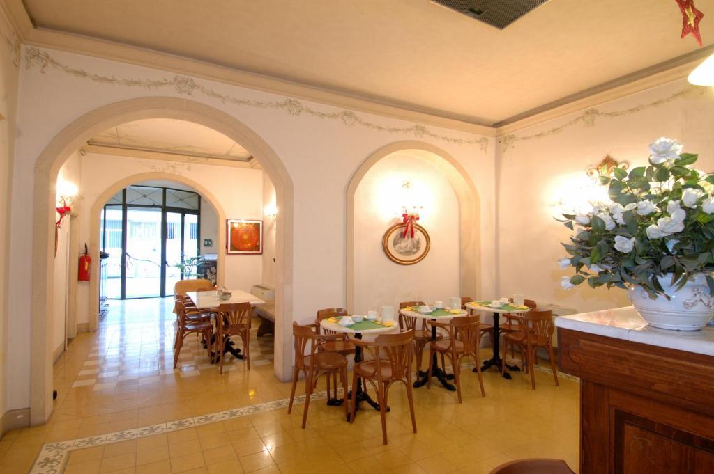 Hotel Moderno Pisa Eksteriør bilde