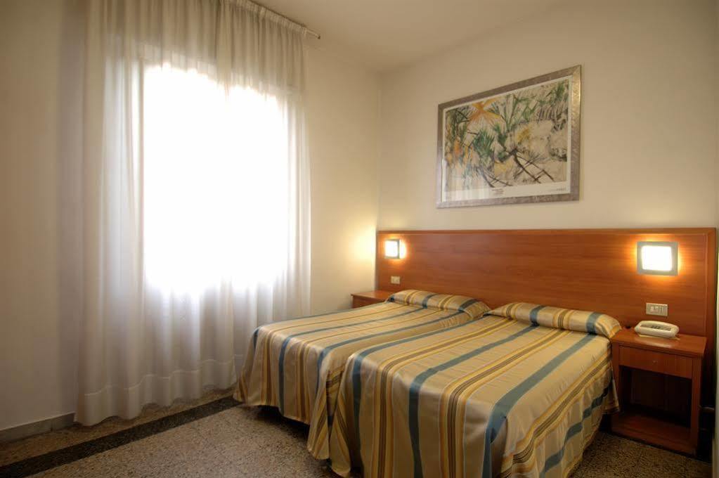Hotel Moderno Pisa Eksteriør bilde