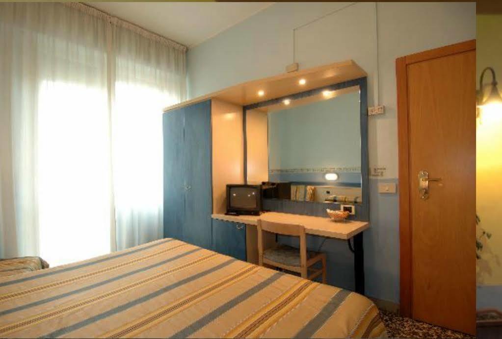 Hotel Moderno Pisa Eksteriør bilde
