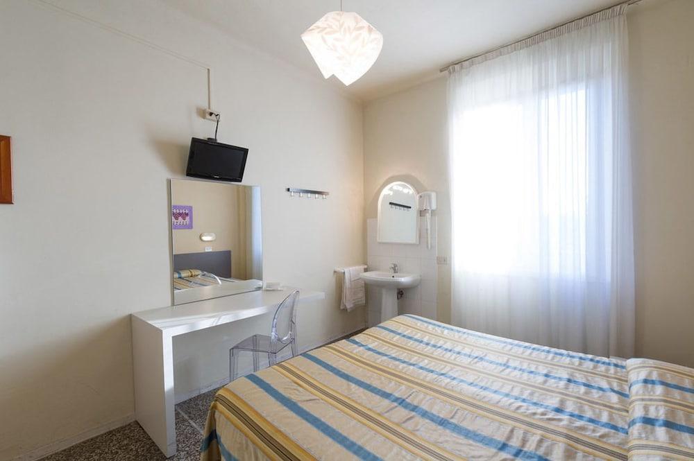 Hotel Moderno Pisa Eksteriør bilde