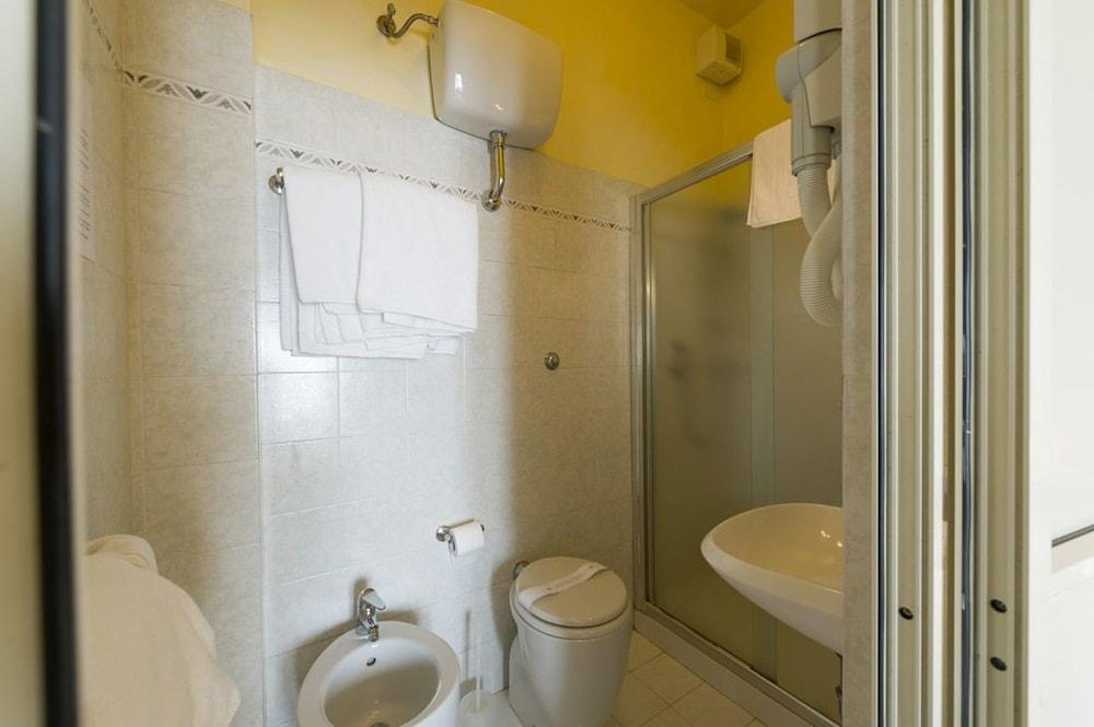 Hotel Moderno Pisa Eksteriør bilde