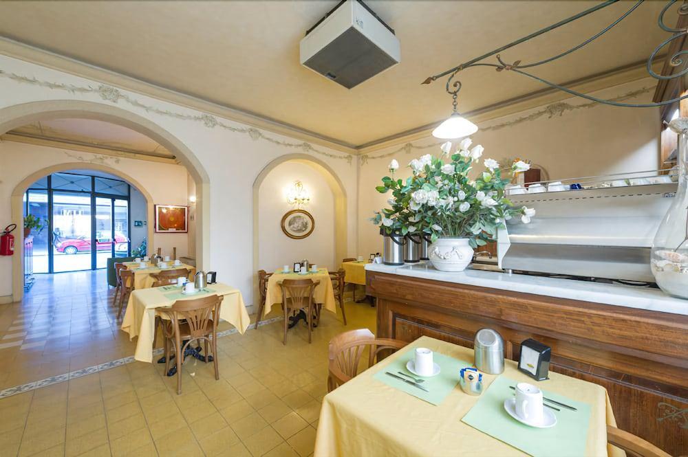 Hotel Moderno Pisa Eksteriør bilde